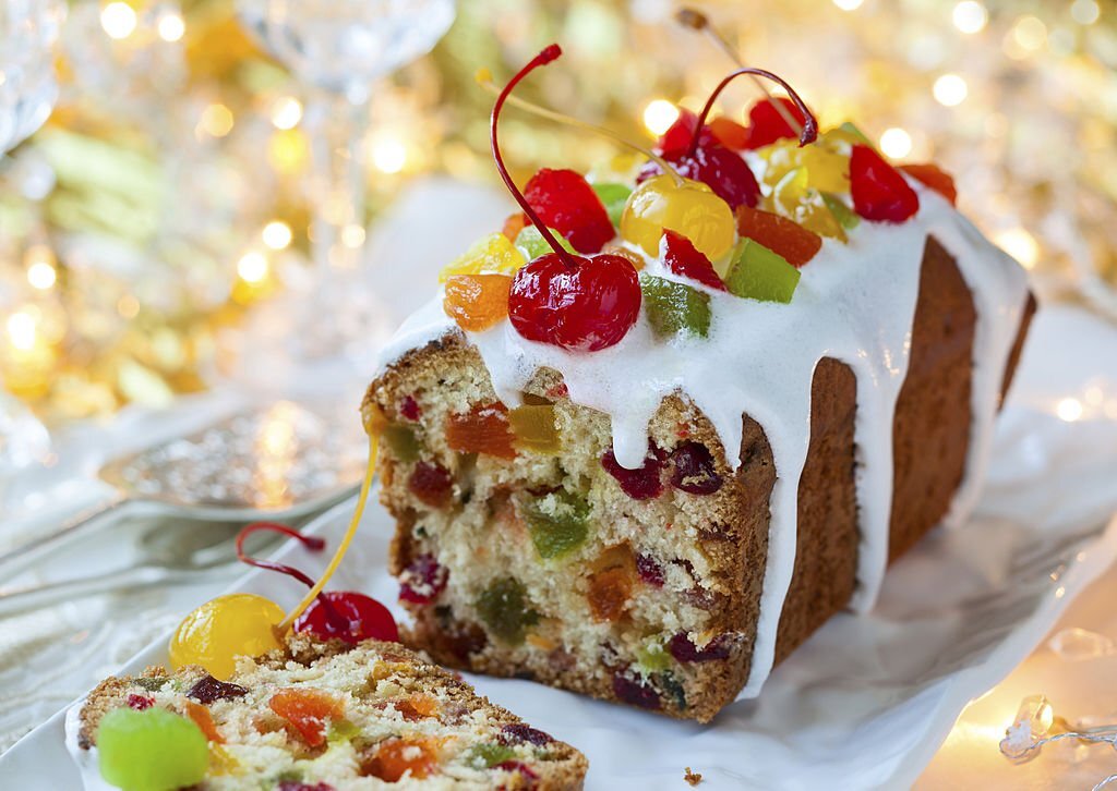 It is an image of fruitcakes, fruitcake history, top 10 fascinating food origin stories.